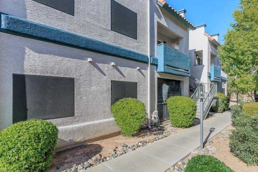 2050 N Pantano Rd - Photo 4 of 49