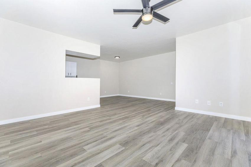 2050 N Pantano Rd - Photo 4 of 49