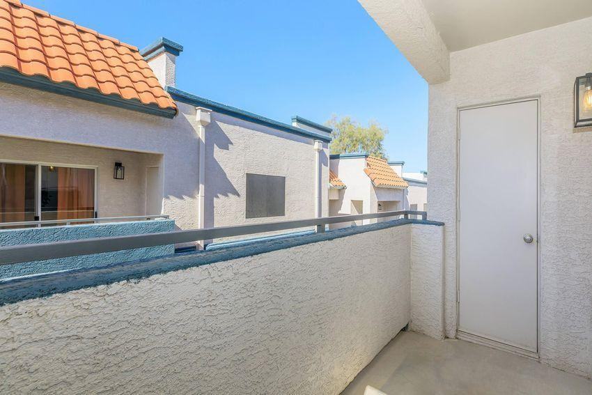2050 N Pantano Rd - Photo 6 of 49