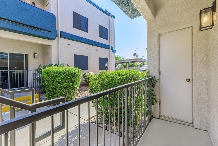 2050 N Pantano Rd - Photo 4 of 49