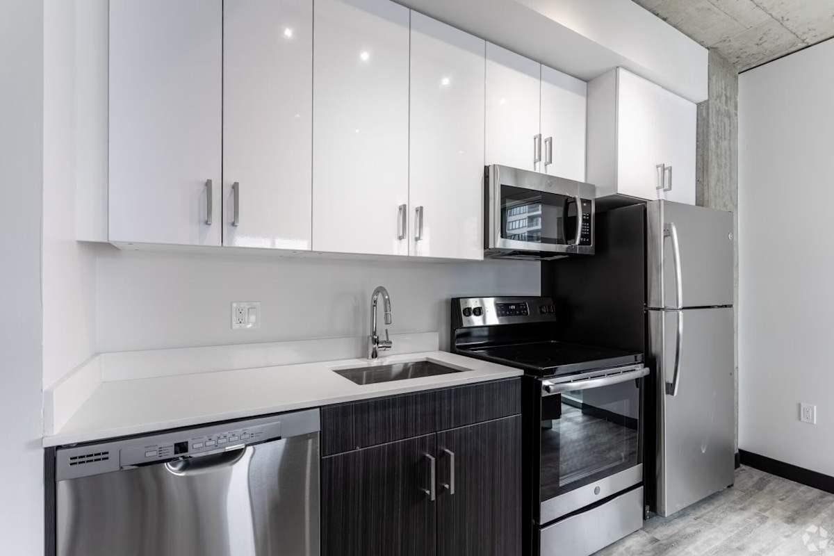 1818 Sw 4th Ave - Photo 4 of 22