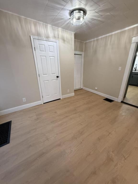 35 Hess Ave - Photo 4 of 23