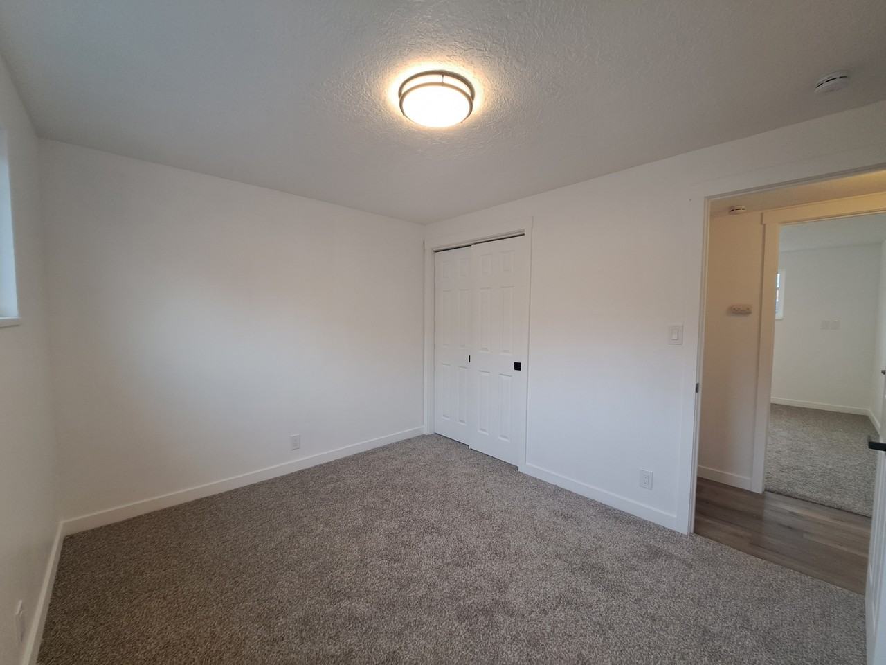 445 Eastsouth #3 - Photo 5 of 13