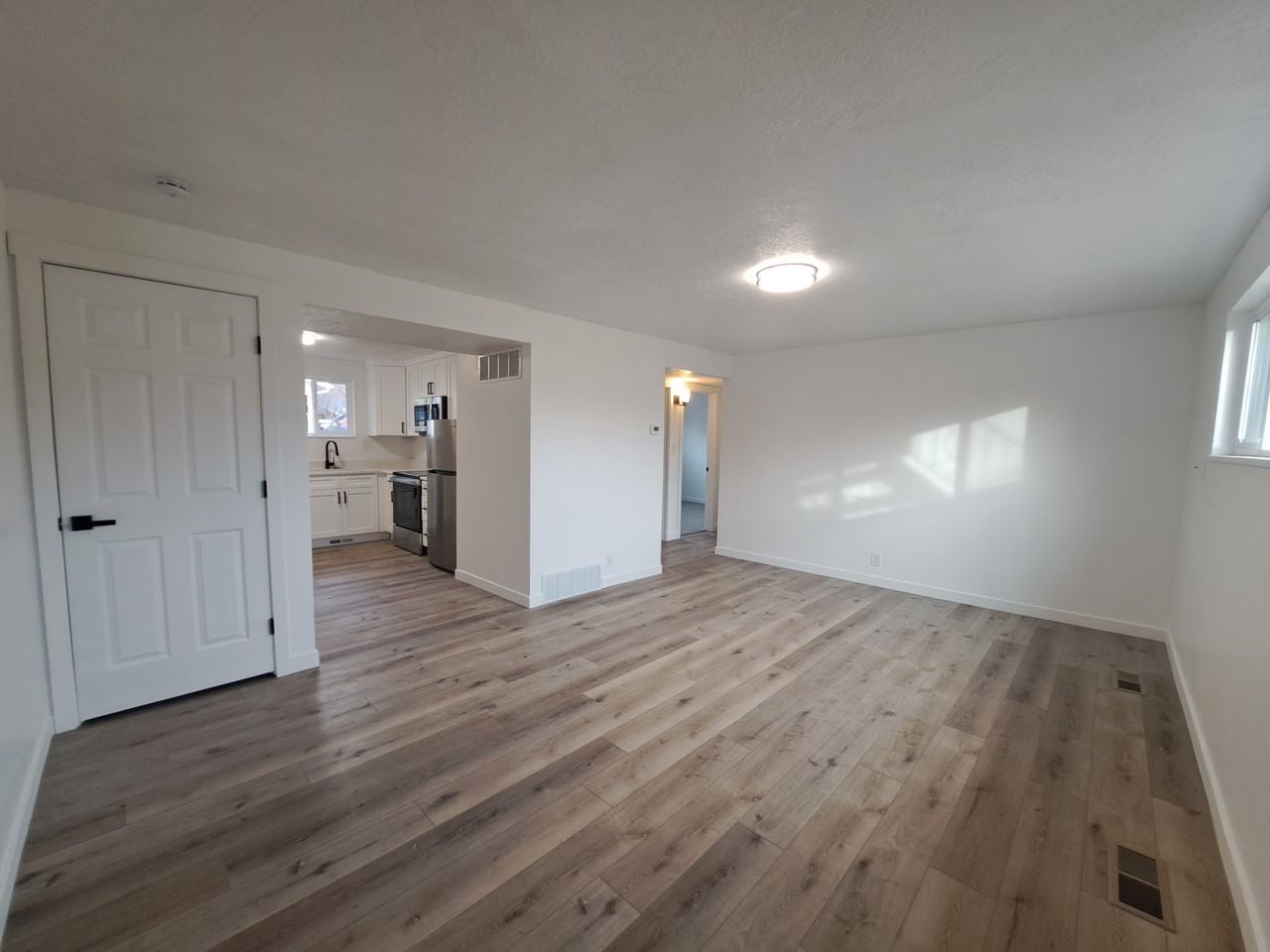 445 Eastsouth #3 - Photo 2 of 13