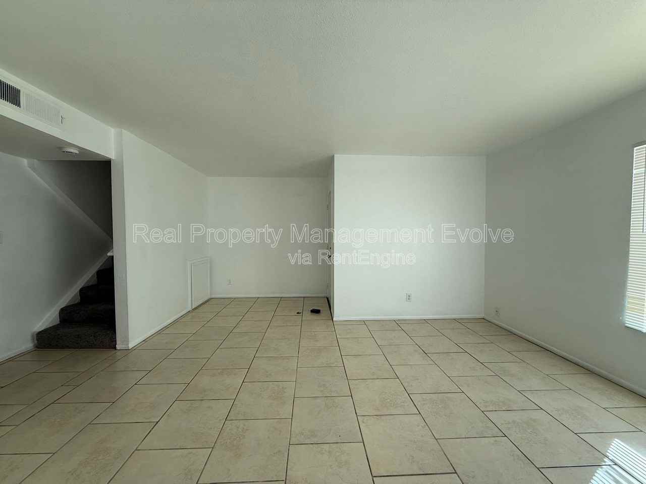 3840 N 43rd Ave #38 - Photo 4 of 24