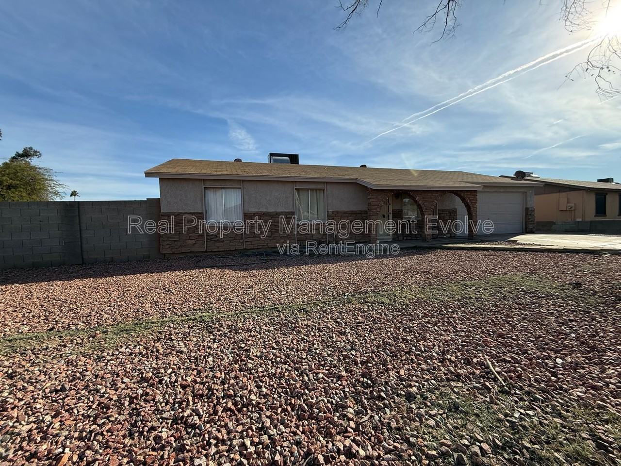 4717 N 82nd Ave - Photo 2 of 30