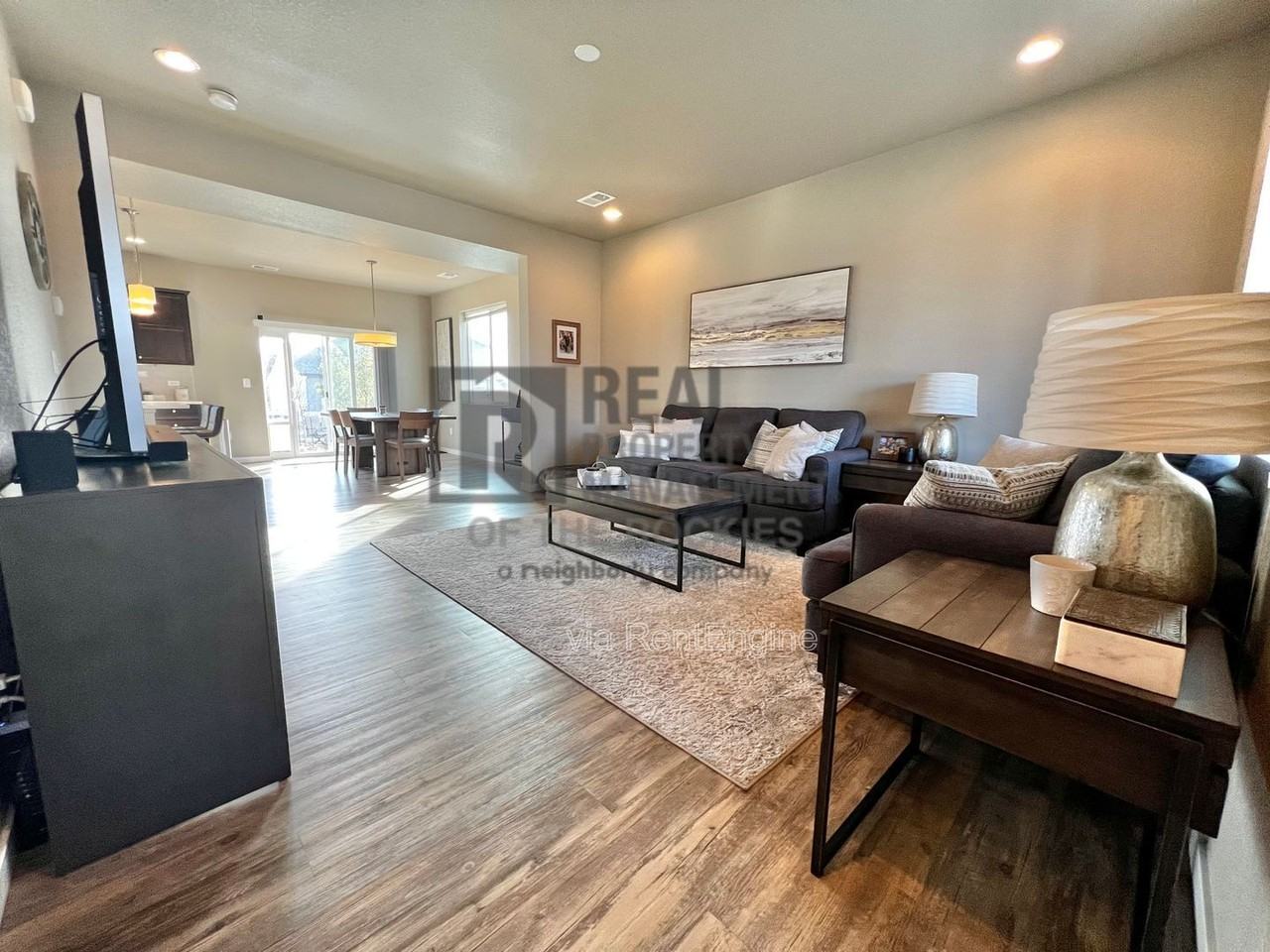 2109 Bock St - Photo 3 of 26