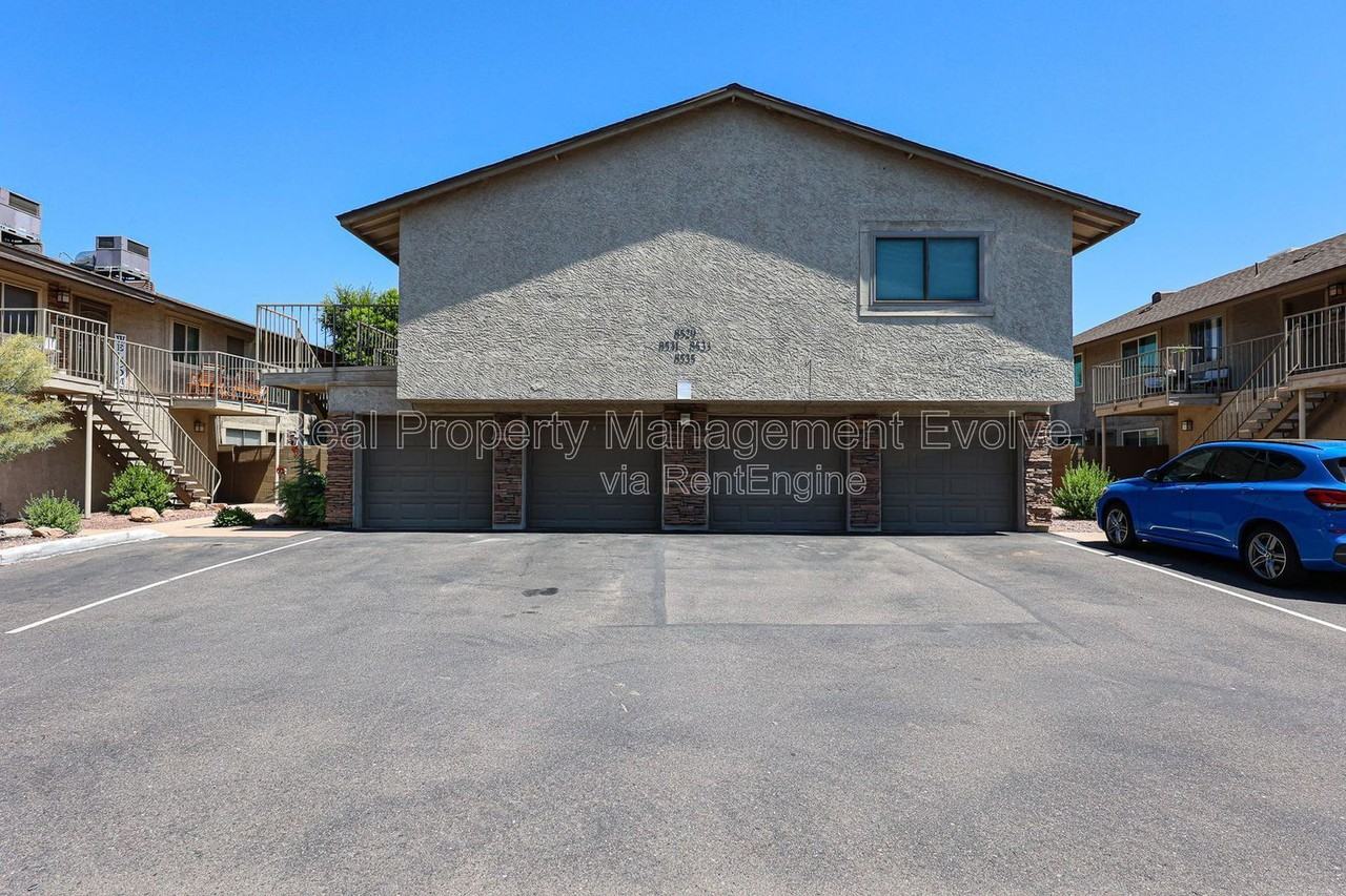 8531 E Belleview St - Photo 7 of 33