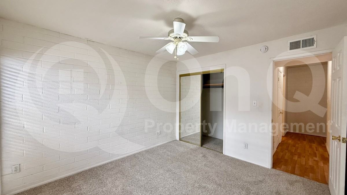 1828 W Tuckey Ln #11 - Photo 7 of 14