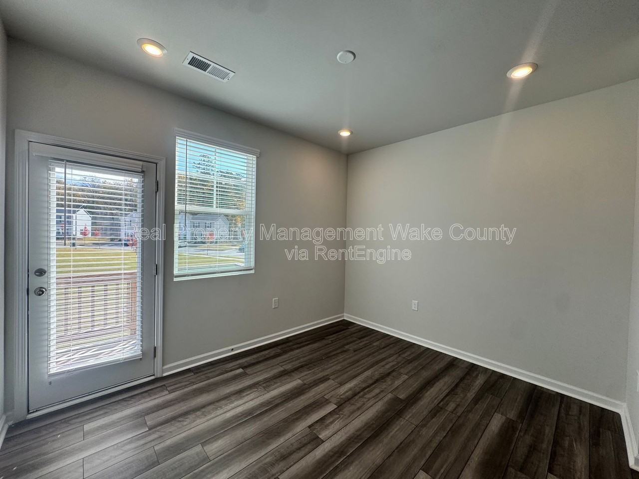 2727 Chert Ln - Photo 4 of 28