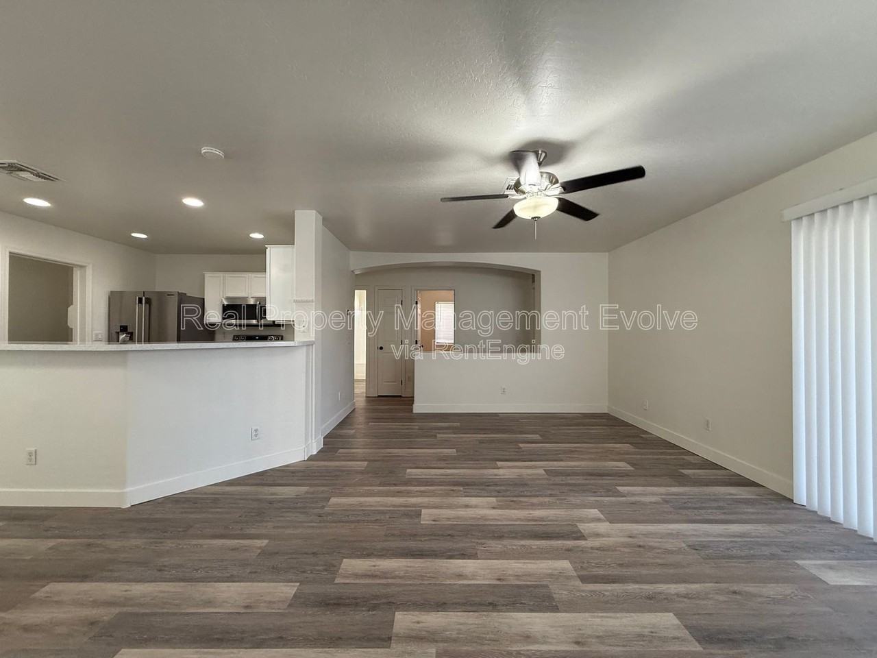 2809 N 107th Dr - Photo 6 of 27