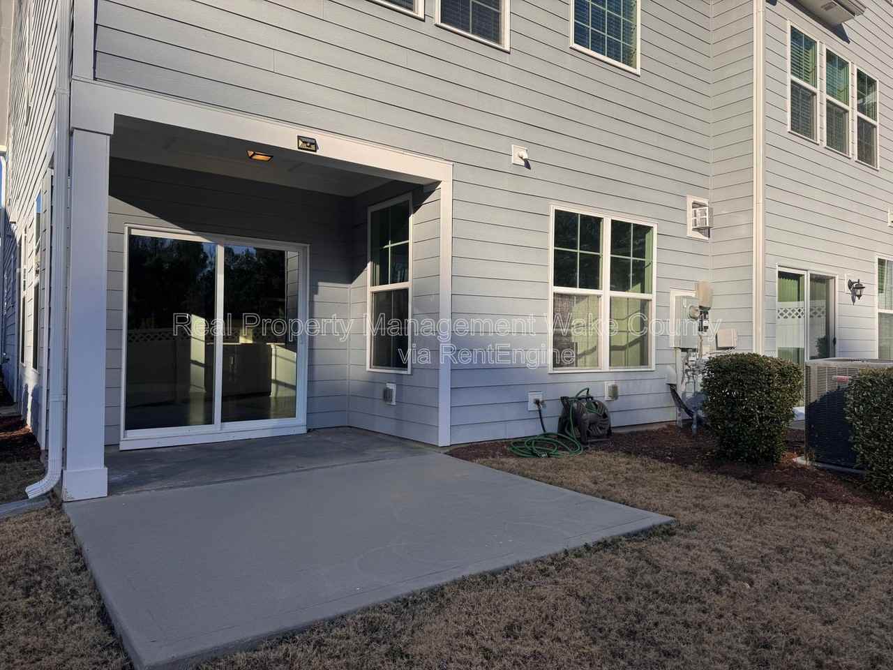 837 Salem Pointe Pl - Photo 2 of 26