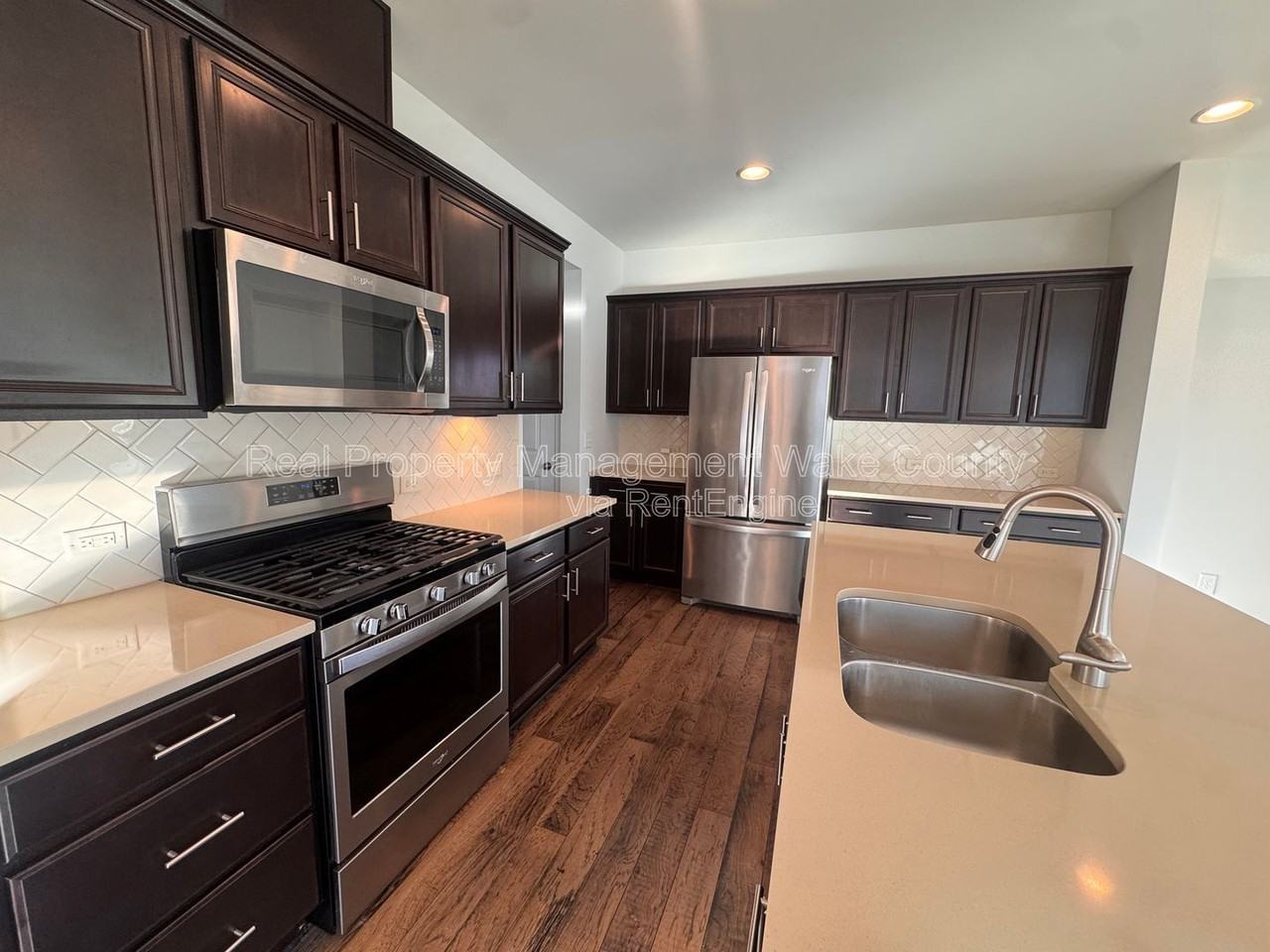 837 Salem Pointe Pl - Photo 5 of 26