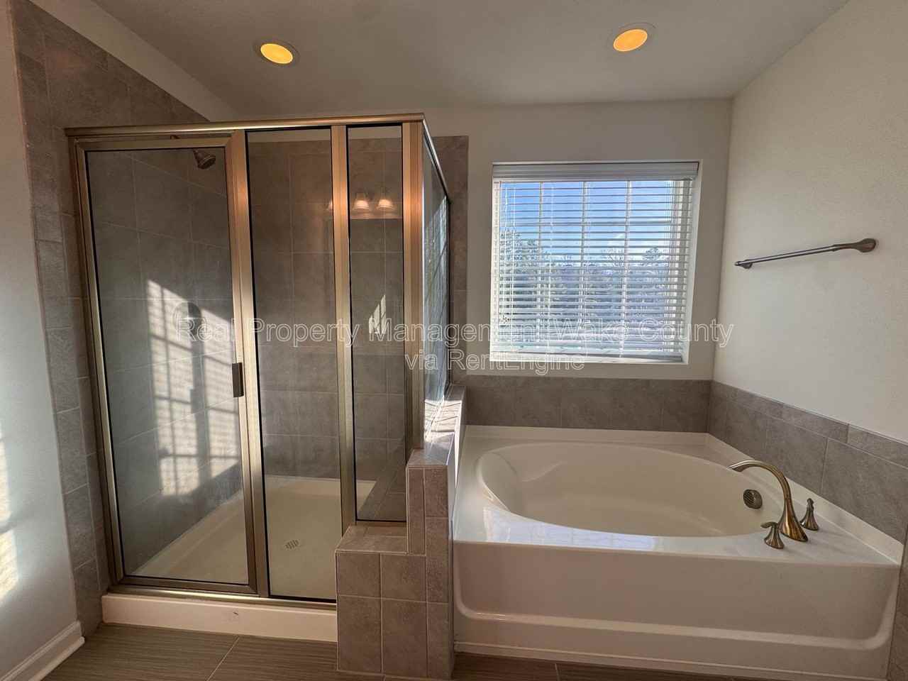 837 Salem Pointe Pl - Photo 7 of 26