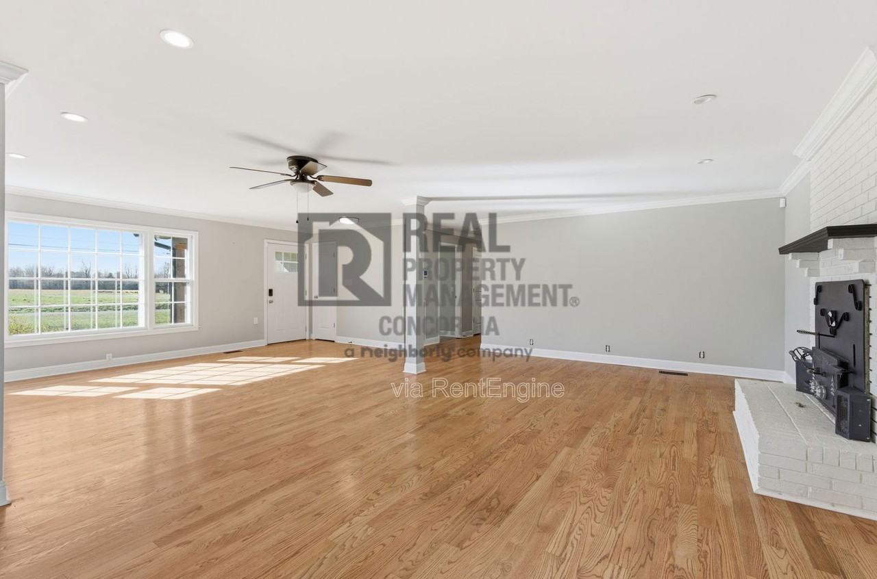 1246 S Russell St - Photo 6 of 45