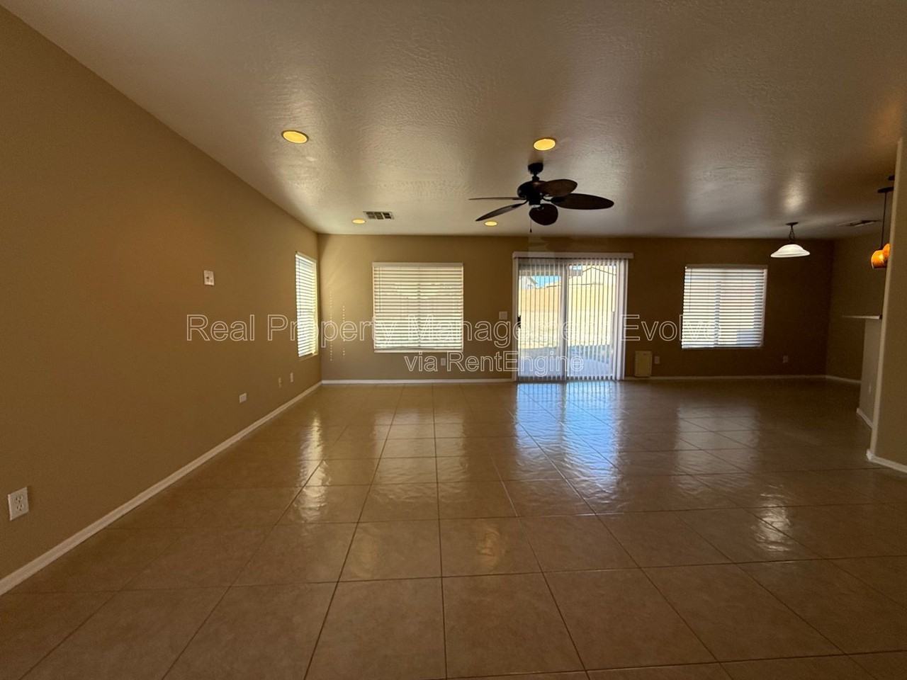 8 N 226th Cir - Photo 3 of 32