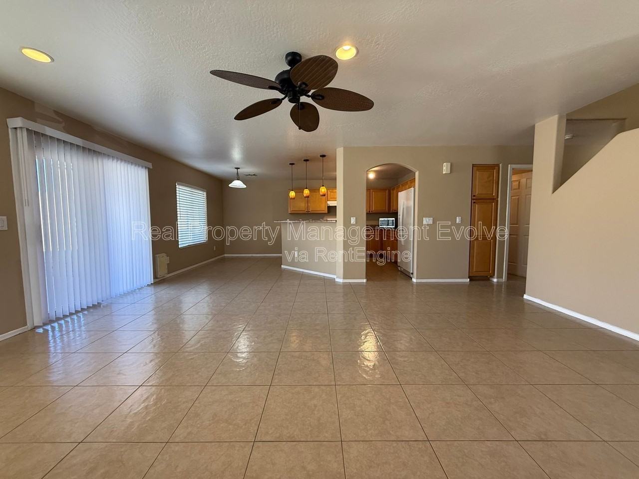 8 N 226th Cir - Photo 4 of 32