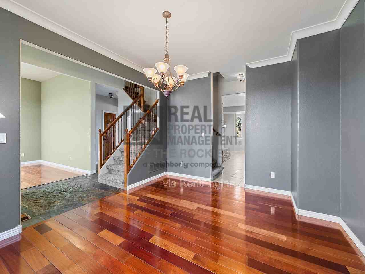 1185 Trails End Ct - Photo 4 of 24