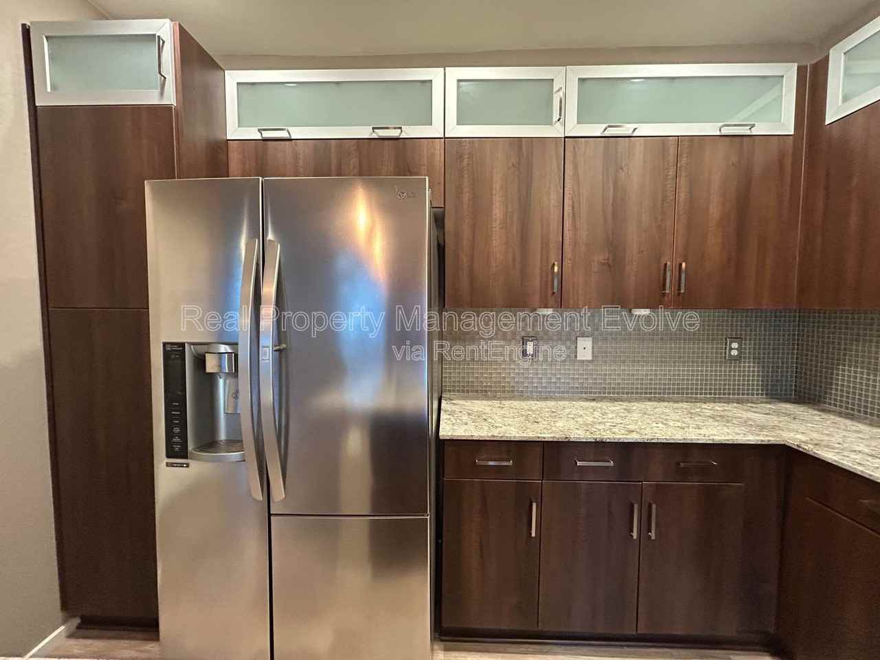 2329 E Hidalgo Ave - Photo 5 of 30