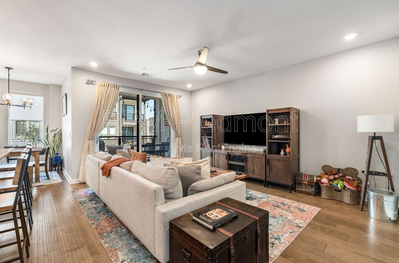 383 Pratt Dr Se #504 - Photo 2 of 43