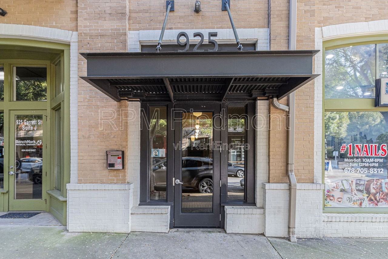 925 Garrett St Se #216 - Photo 6 of 25