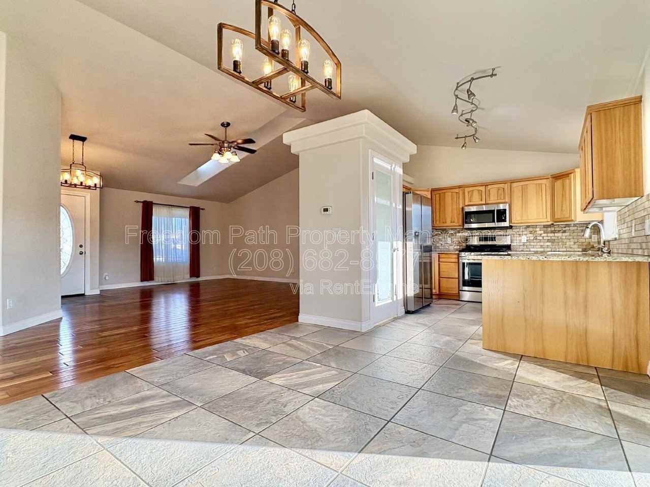 594 W Ashworth Ln - Photo 6 of 20