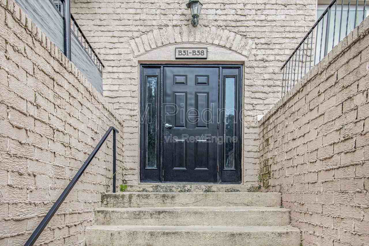 2805 Circle 85 St #B34 - Photo 5 of 27