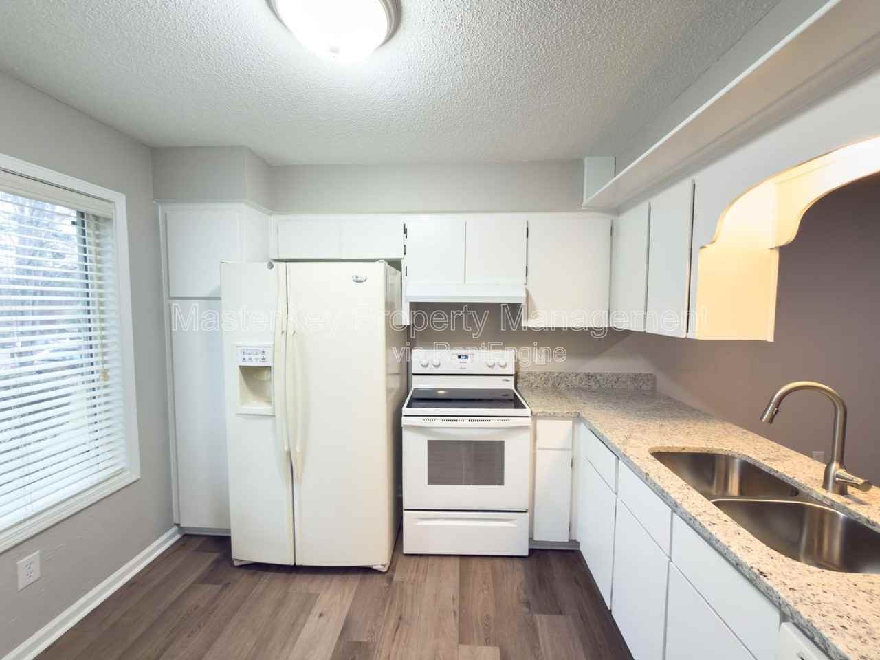 5865 Branchwood Rd - Photo 3 of 27