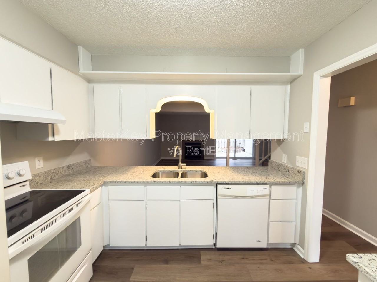 5865 Branchwood Rd - Photo 5 of 27