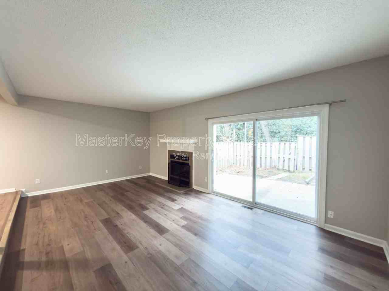 5865 Branchwood Rd - Photo 7 of 27