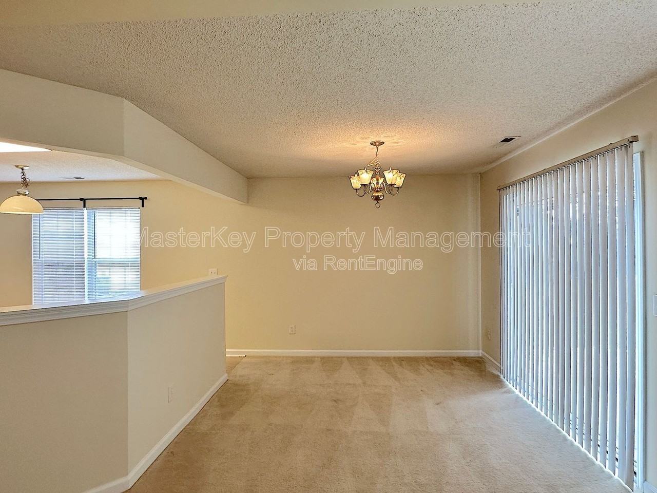 413 Sapphire Dr - Photo 5 of 21