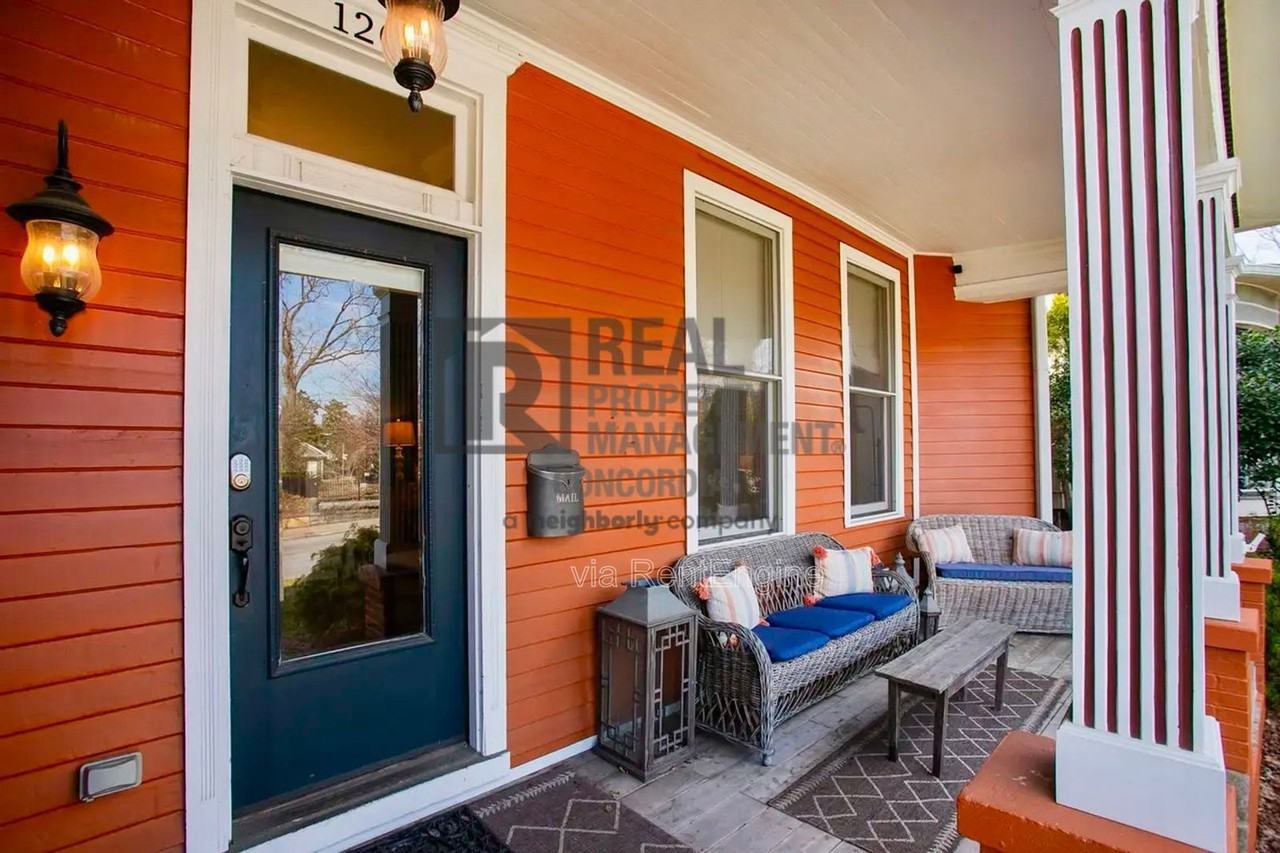 1208 Woodland St - Photo 5 of 50