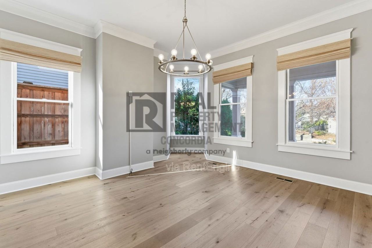 1208 Woodland St - Photo 7 of 50