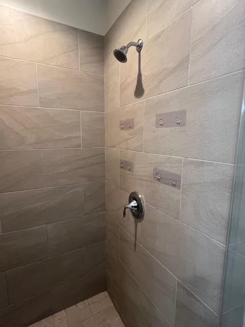 4812 West Montrose Avenue #204 - Photo 5 of 26