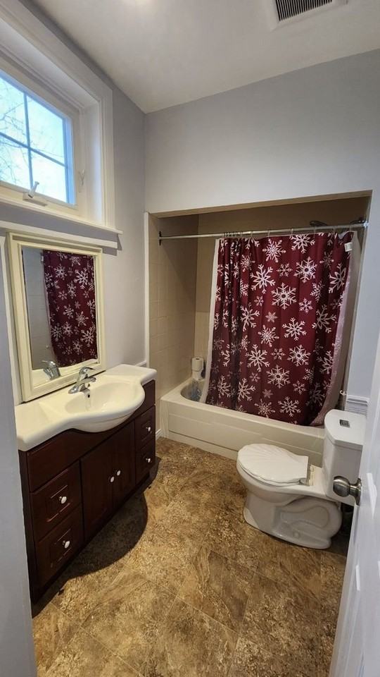 270 Carlton Street - Photo 7 of 7