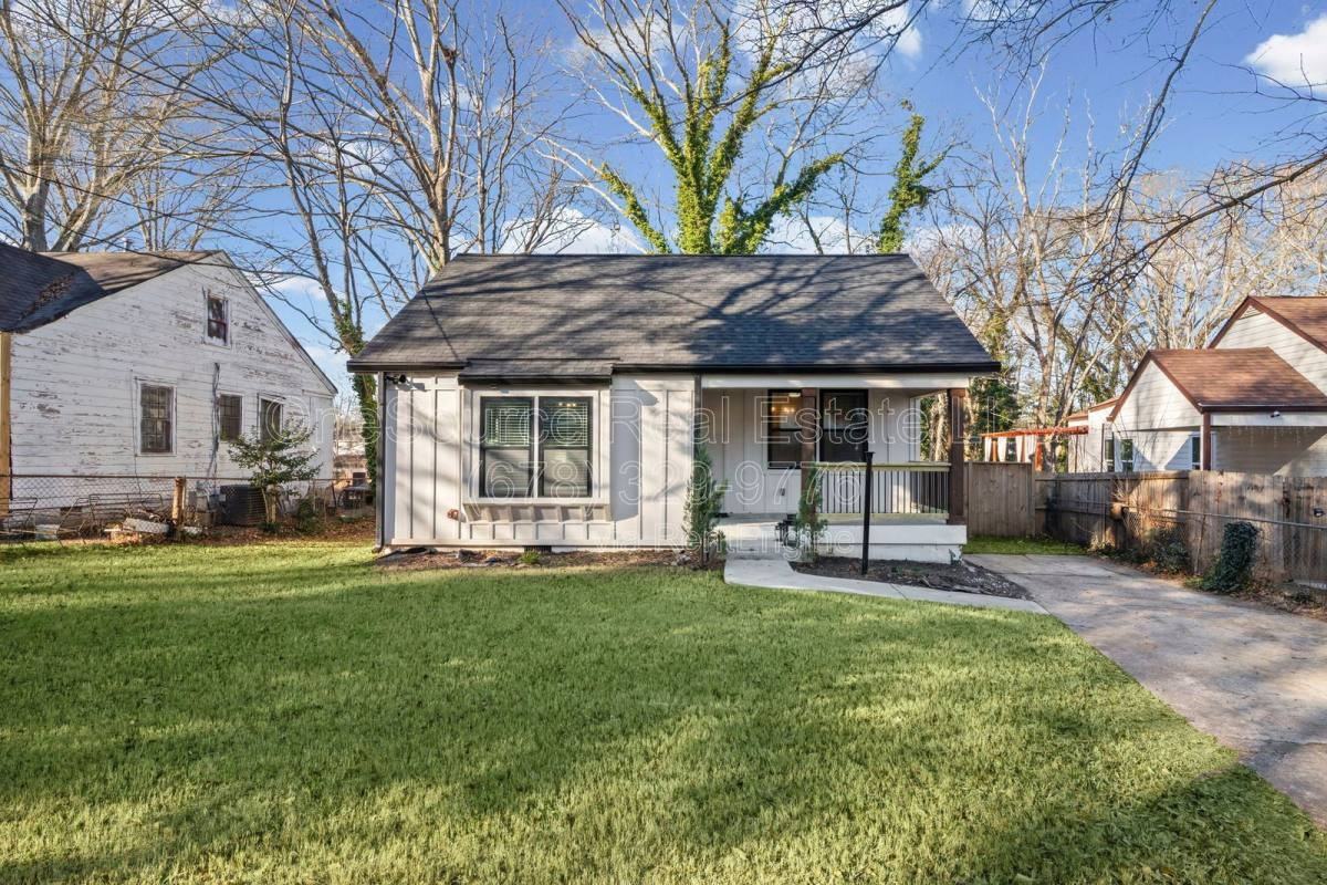 1467 Ryan St Sw - Photo 2 of 10