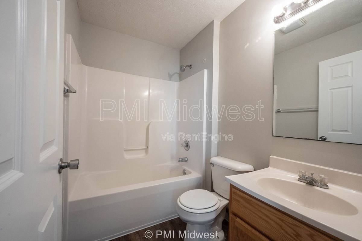 1702 W Michigan St #4 - Photo 7 of 10