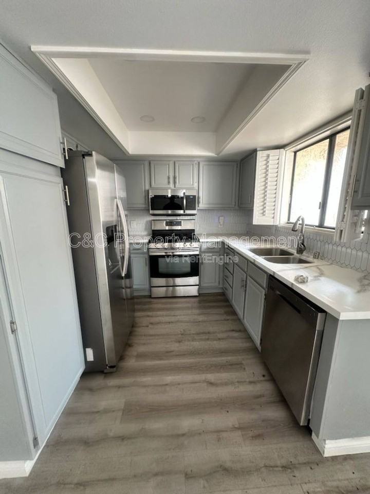 8219 Rosemead Blvd - Photo 3 of 10