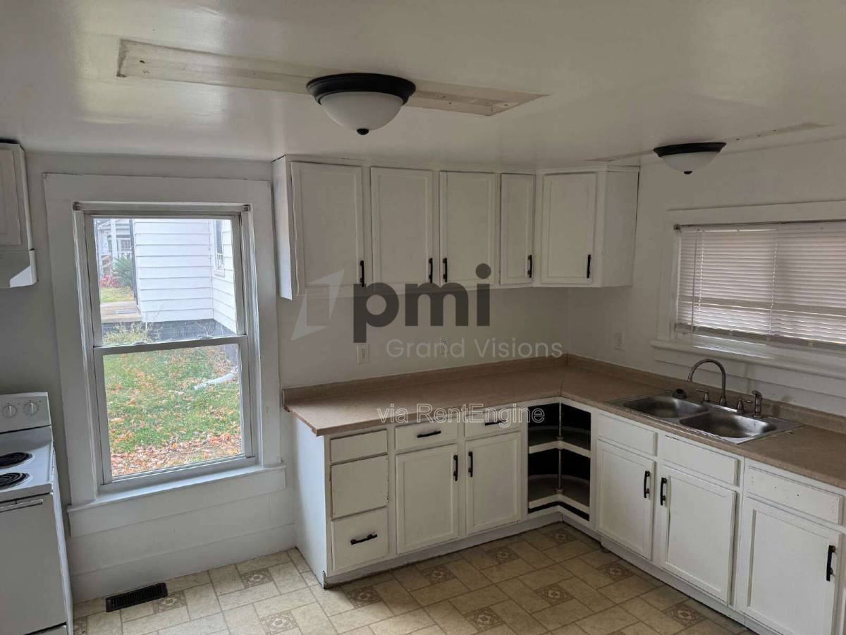 2035 E William St #2 - Photo 2 of 10