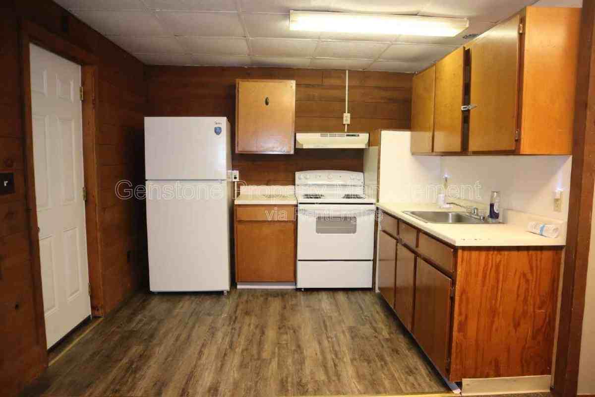 13 West St #1A - Photo 2 of 10