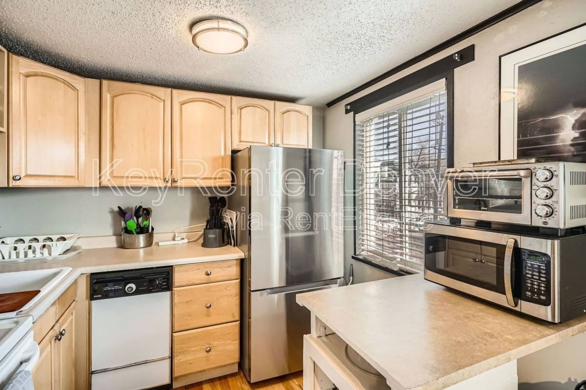 2482 W Caithness Pl #14 - Photo 7 of 10