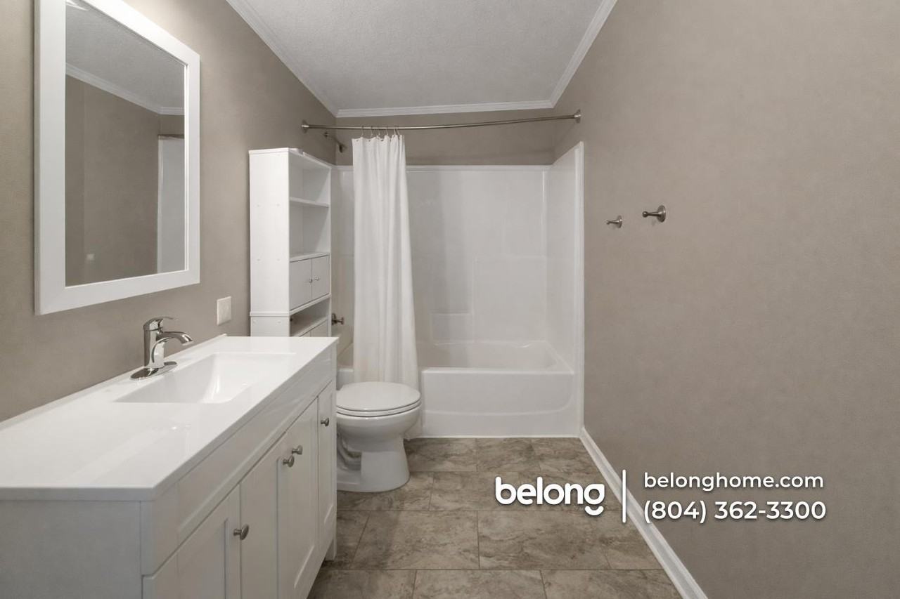 2900 Rolling Hill Rd - Photo 4 of 12