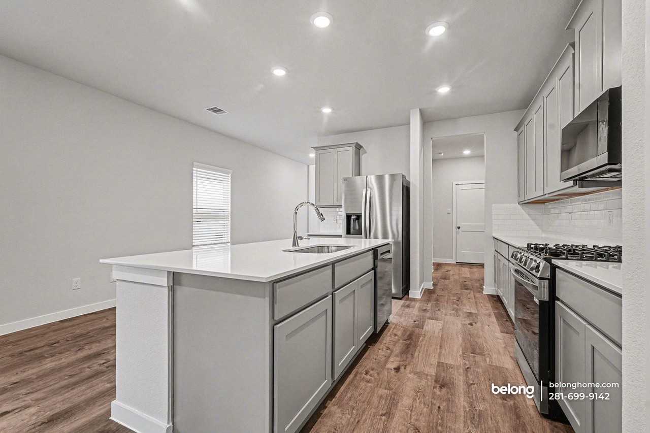 4015 Ancient Honor Dr - Photo 7 of 26