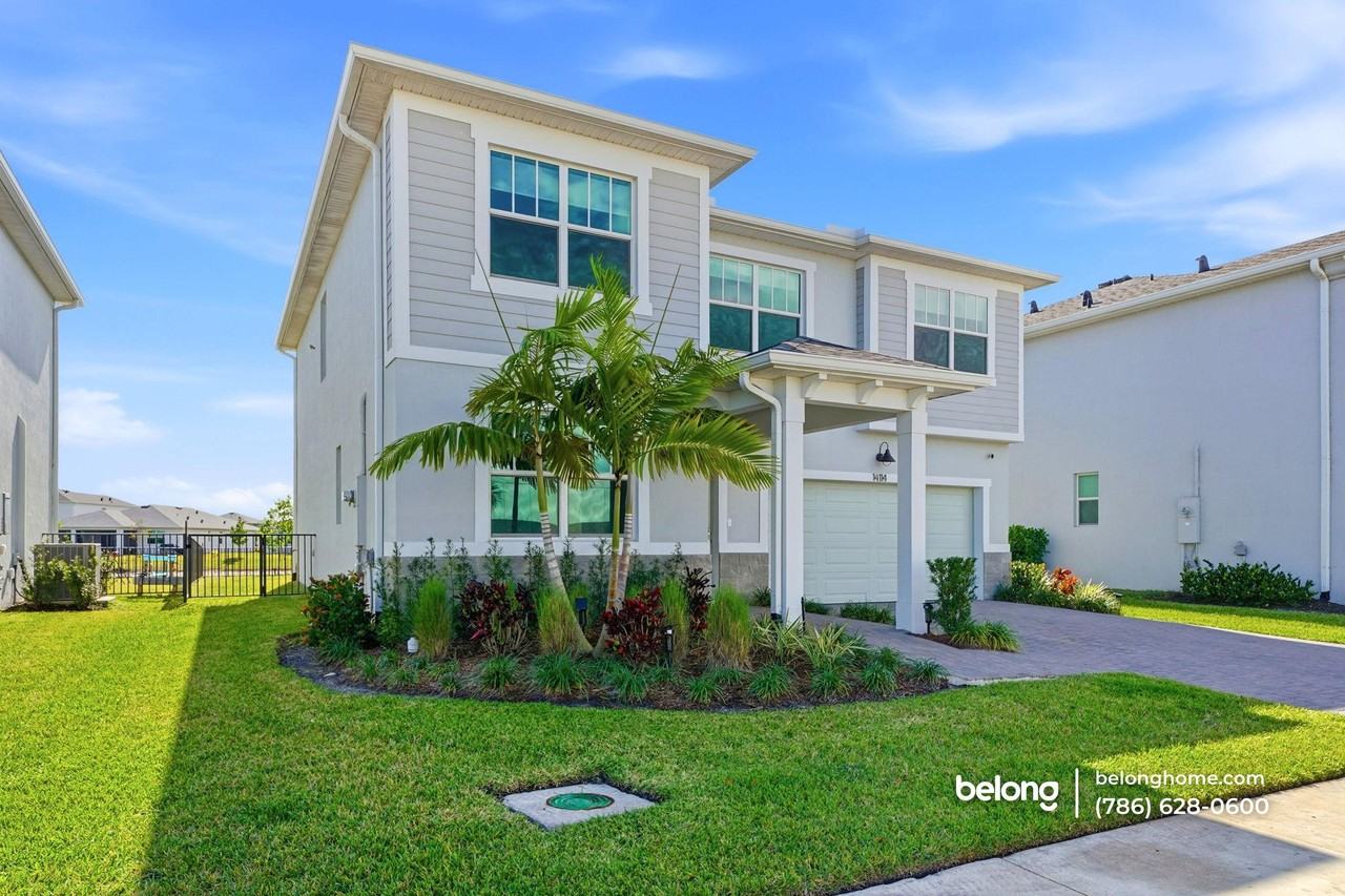 14114 Sw Surina St - Photo 2 of 44