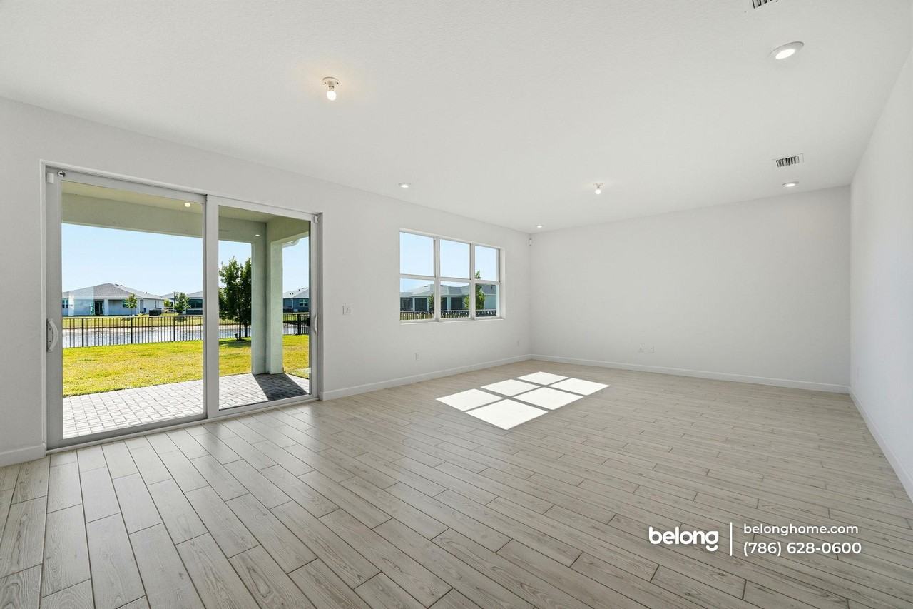 14114 Sw Surina St - Photo 7 of 44