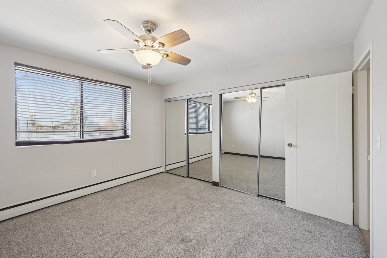 214 Place Apartments - Photo 4 of 50