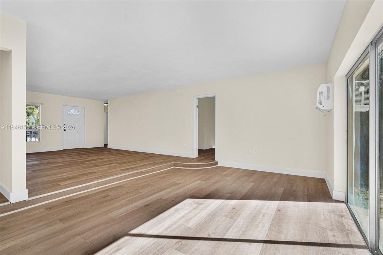 130 Nw 48th St #0 - Photo 2 of 50