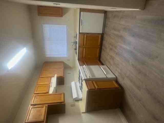 367 Church St - Photo 2 of 15