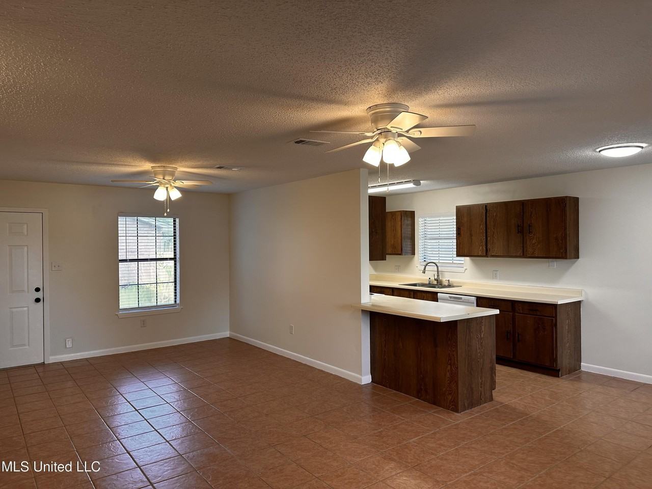 131 Via Don Ray Rd - Photo 6 of 12