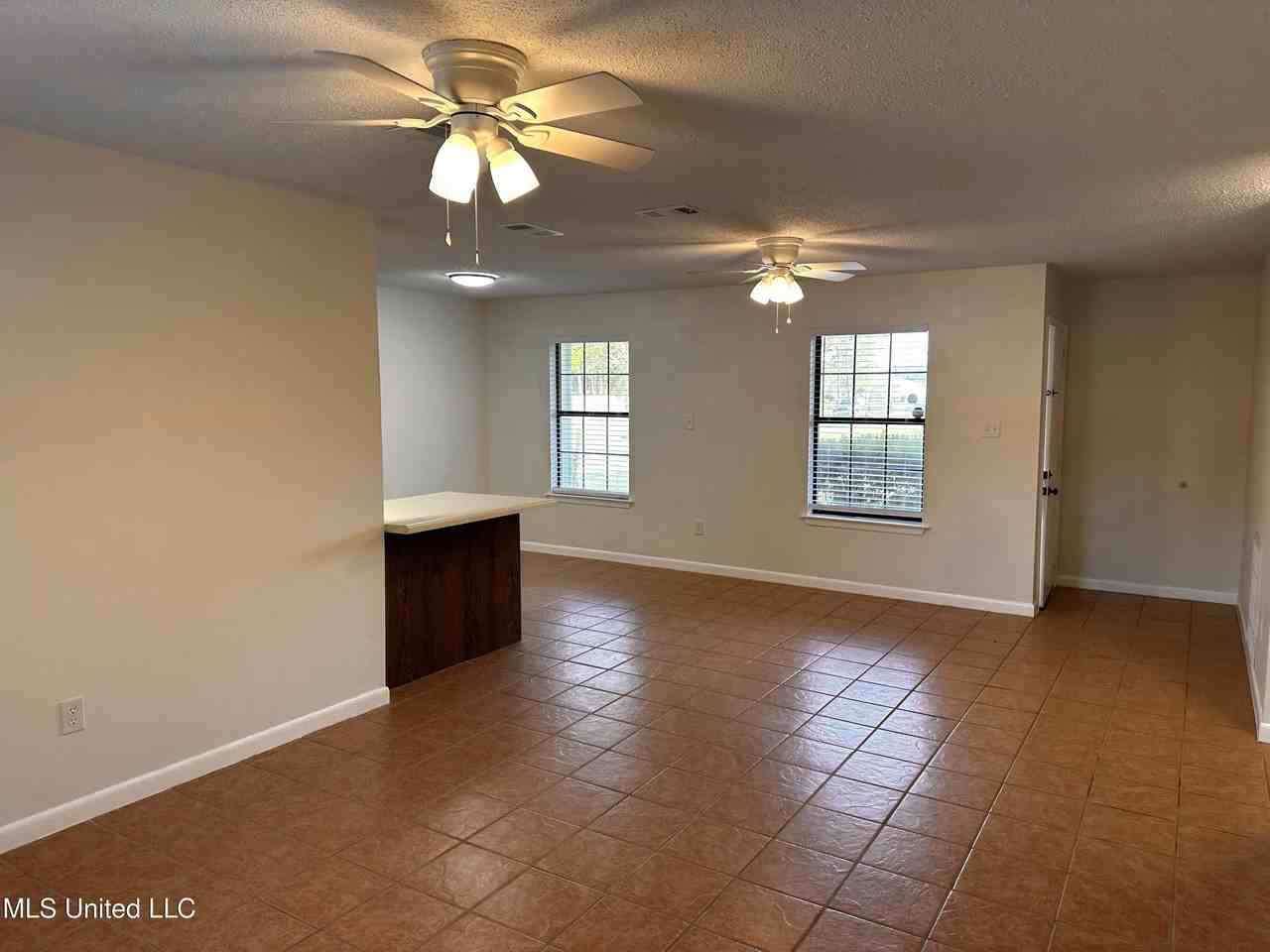 131 Via Don Ray Rd - Photo 7 of 12